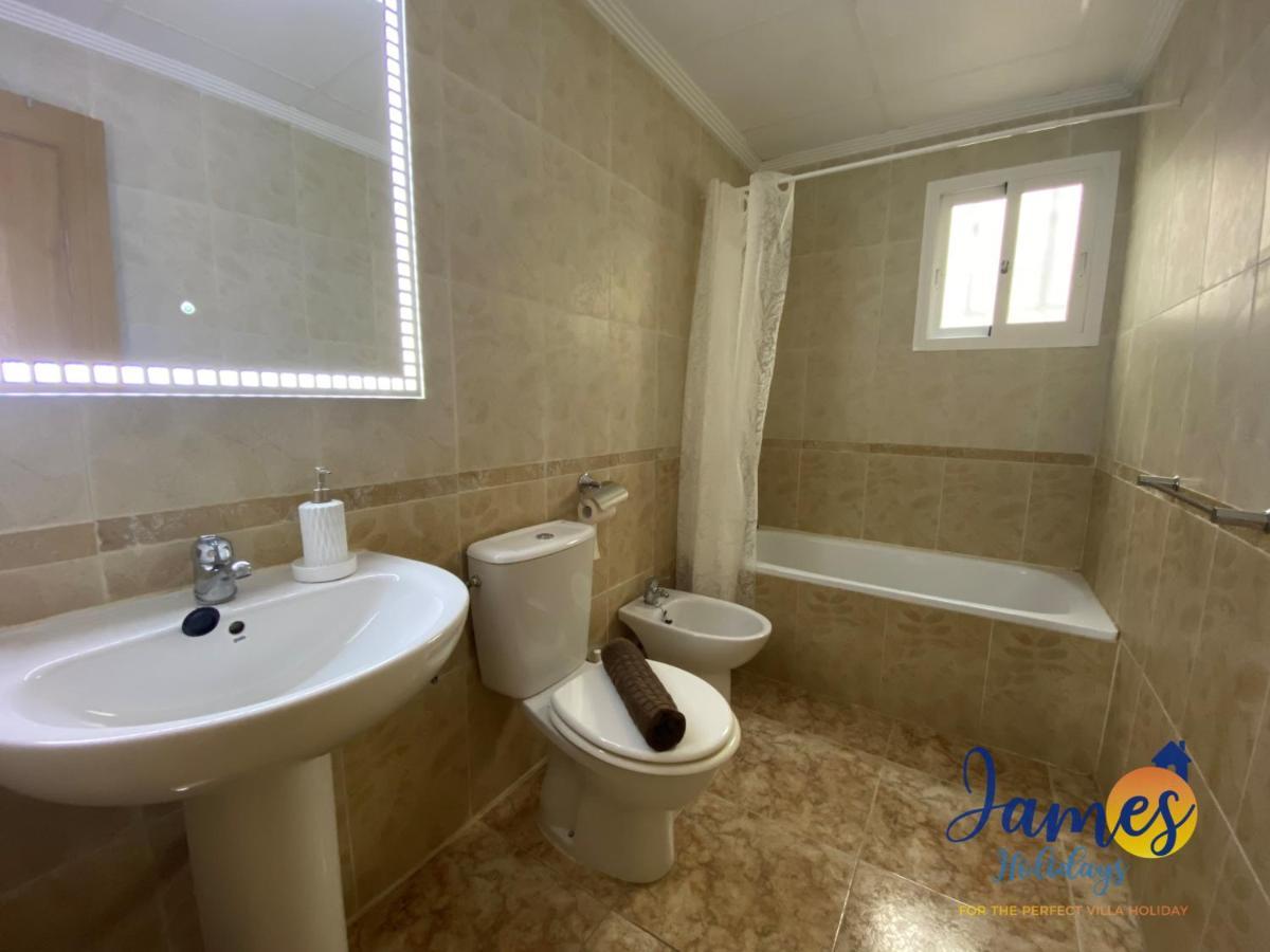 La Cinuelica, R3 1St Floor Apartment Com Pool L129 Torrevieja Exteriér fotografie